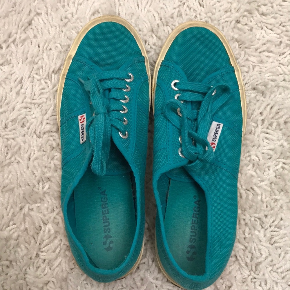 Navy and teal supergas